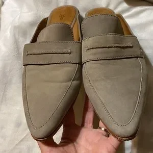 Frye ellie deals mule